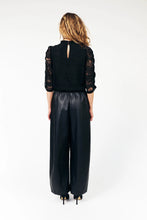 Load image into Gallery viewer, Lilou Blouse - Black