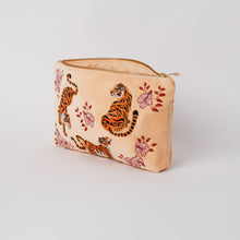 Load image into Gallery viewer, Everyday Pouch - Tiger Apricot