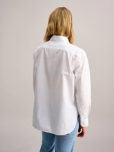 Load image into Gallery viewer, Gastoo Shirt - White
