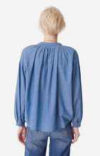 Load image into Gallery viewer, Nipoa Blouse - Chambray
