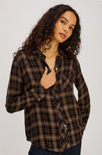 Load image into Gallery viewer, Hunter Shirt - Almond Black
