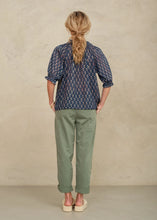 Load image into Gallery viewer, Ari Short Sleeve Top - Indigo
