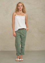 Load image into Gallery viewer, Veri Cami - White
