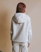 Load image into Gallery viewer, Eclat Gilet - Ecru
