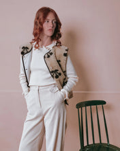 Load image into Gallery viewer, Etincelle Gilet - Cherries
