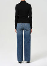 Load image into Gallery viewer, Harper Straight Jean - Enroll
