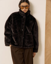 Load image into Gallery viewer, Vosmo Faux Fur Jacket - Choco
