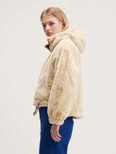 Load image into Gallery viewer, Loud Jacket - Pirate
