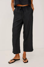 Load image into Gallery viewer, Emmie Crop Pant - Black Linen
