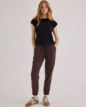 Load image into Gallery viewer, Pocket Jogger - Chestnut Brown
