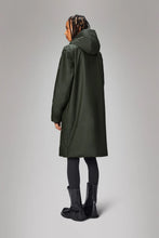 Load image into Gallery viewer, Lohja Long Insulated Jacket - Green
