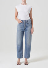 Load image into Gallery viewer, 90s Crop  Straight Jean - Hooked
