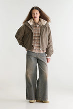 Load image into Gallery viewer, Herna Cropped Jacket - Khaki Green
