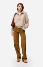 Load image into Gallery viewer, Ferdy Sweater - Beige
