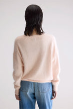 Load image into Gallery viewer, Datus Sweater - Quartz
