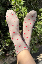Load image into Gallery viewer, Heart Sneaker Socks - Latte/ Red
