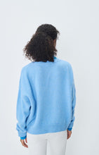 Load image into Gallery viewer, Vitow Sweater - Sky Blue
