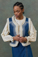 Load image into Gallery viewer, Figara Reversible Gilet - Stone Blue
