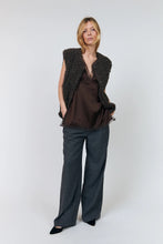Load image into Gallery viewer, Vada Vest - Dark Mokka
