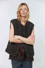 Load image into Gallery viewer, Vada Vest - Dark Mokka
