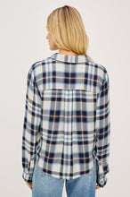 Load image into Gallery viewer, Malin Shirt - Ecru/ Midnight
