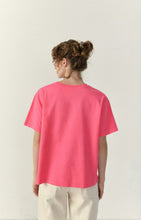 Load image into Gallery viewer, Fizvalley T-Shirt - Rose Fluo
