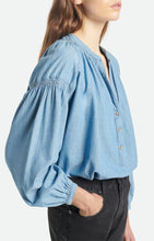 Load image into Gallery viewer, Nipoa Blouse - Chambray
